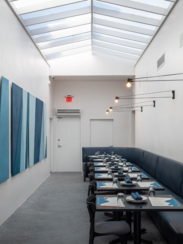 Pizzana Sherman Oaks pizza restaurant offering a chic ambiance