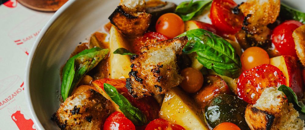 Panzanella alle Pesche by KaleMeMaybe peach panzanella featuring tomato, peach and pizza crouton